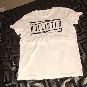Hollister Tee